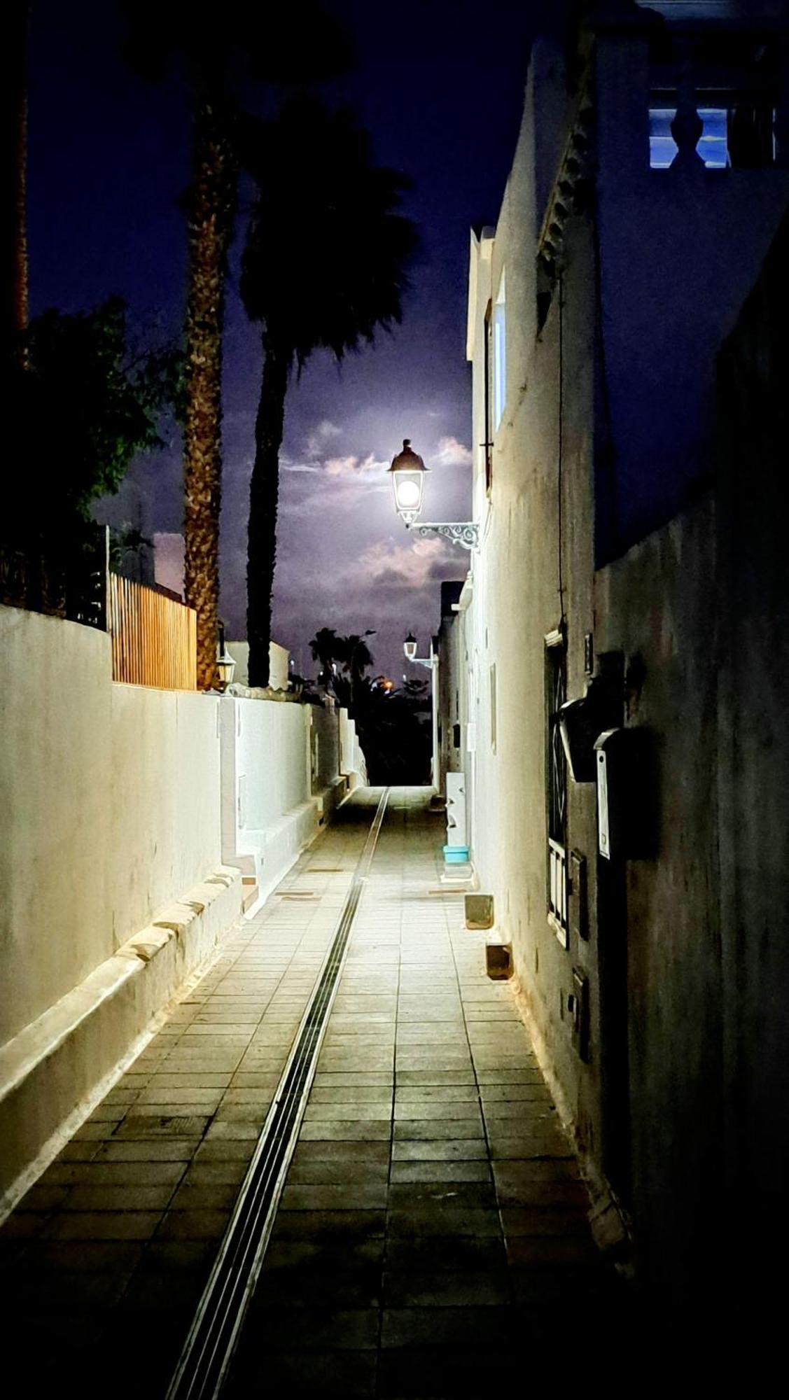 Cozy And Sunny Apartment Over The Rooftops Puerto del Carmen  Exterior photo